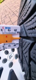 Predám elektróny so zimnými pneu. Obuté boli na VW Passat B6 - 6