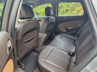 Opel Astra J 2.0 CDTI Sports tourer - 6