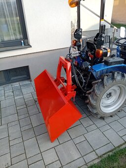 Transportný box hydraulicky sklápateľný za malotraktor - 6