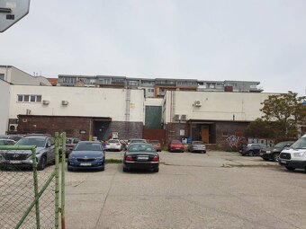 Nová, lepšia cena Obchodný priestor v centre. Lichnerova - 6