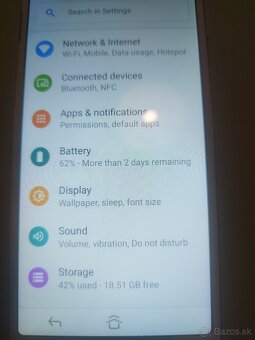 Mobilný telefón smartfón Android - 6