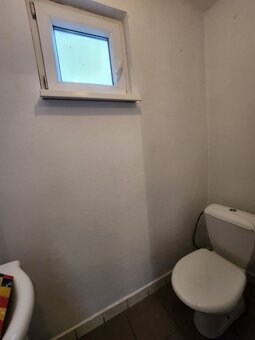 Na predaj starší rd s veľkým pozemkom 2.200 m2, Košeca. - 6