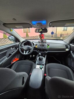 Kia sportage 2.00 CRDI AWD 2012 100KW 6 rychlostni manuál - 6