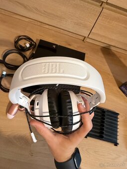 PS4 500GB , ovládače , hry , PS4 kamera , slúchadlá A ĎALŠIE - 6