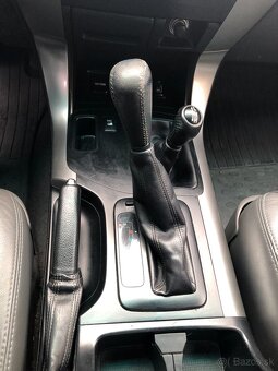 Predám Toyota Land Cruiser J12 3,0 A D-4D 02 - 6