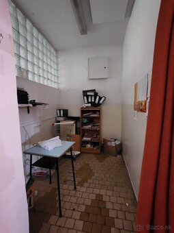 Budova- obchod-ubytovacie zariadenie-dom na predaj Trnovo - 6