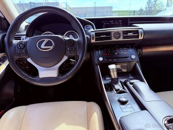 Lexus IS 300h Luxury, r.v. 2016, 133 kW, hybrid - 6