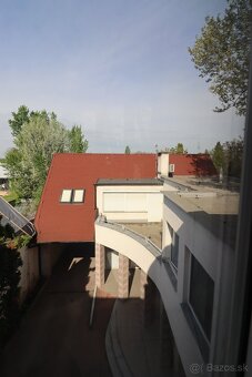 Na predaj administratívna budova v Piešťanoch - 6
