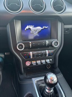Ford Mustang 5.0 Ti-VCT V8 GT - 6