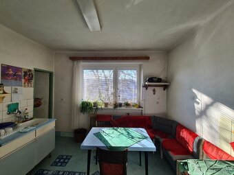 Starší dom s veľkým potenciálom a pozemkom 1087 m² – Šútovce - 6
