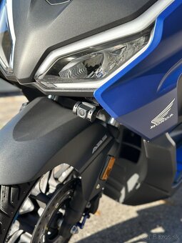 Honda Forza 125 matná modrá 2024 v záruke - 6