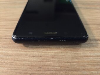 Sony Xperia XZ2 Compact - 6