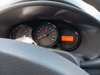 Dacia Sandero 1,2 benzin, 55 kW - 6