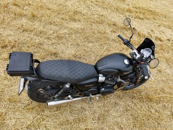 Triumph street twin 900 - 6