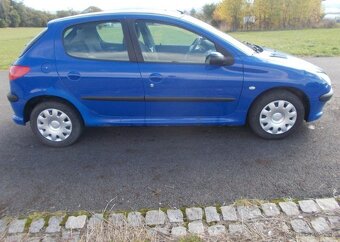 Peugeot 206 1,4 65 KW pravidelný servis benzín manuál 65 kw - 6