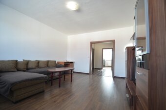 EXKLUZÍVNE NA PRENÁJOM PEKNÝ 3 IZBOVÝ BYT NA PODVRŠKOCH - 6