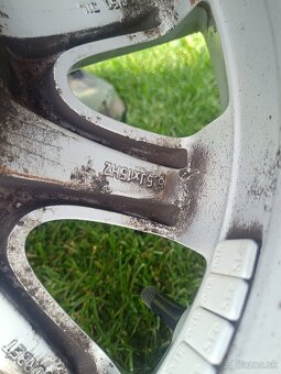 Disky z pneumatikami 195/65r15 - 6