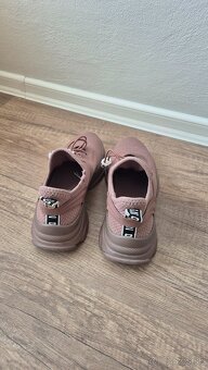 Predám tenisky Steve Madden vel.36 - 6