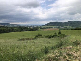 pozemok na výstavbu RD - 500m2, mimo ruchu, v prírode - 6