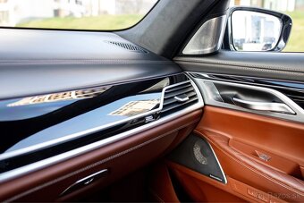 BMW 750 Li PRENÁJOM - 6