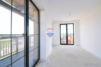 PREDAJ, 2-izbový byt, balkón, 60 m2 + Parking, Stará Lesná, - 6