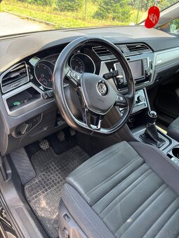 Volkswagen Touran 2.0TDI - 6