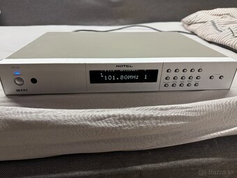 Predam audiofilský tuner Rotel RT-02 - 6