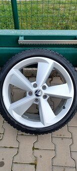 Originál Škoda R18 elektróny + pneu - 6