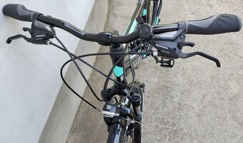 Trekingový cestný bicykel - 6