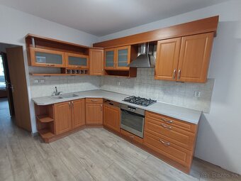 Prenájom 3 izbového bytu - 6