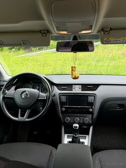 Predam Škoda Octavia 1.6Tdi, Sport design, Top Stav - 6