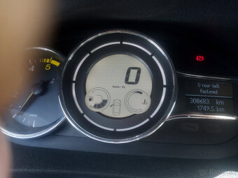 Renault Megane III grandtour 1,5dci - 6
