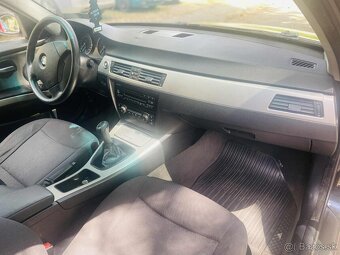 BMW E90 318d prevodová 6-st. Manual - 6