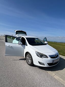 Opel Astra J 2011 CDTI - 6