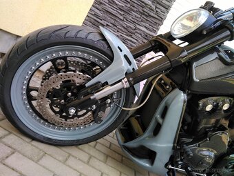 Harley Davidson V-ROD MUCLE CARBON EDITION - 6