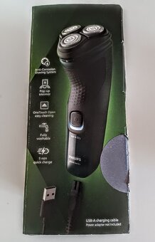 ELEKTRICKY HOLIACI STROJČEK PHILIPS - 6