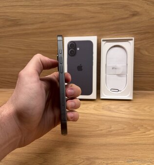 Apple iPhone 17 256GB Black - 6