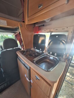 Predám Autokaravan Ford Transit 2.2 TDCi - 6