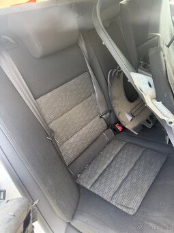 Rozpredam Škoda Octavia 2 1.6 MPI 75 kw - 6