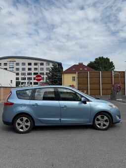 Renault Megane Scénic 7-miestny - 6