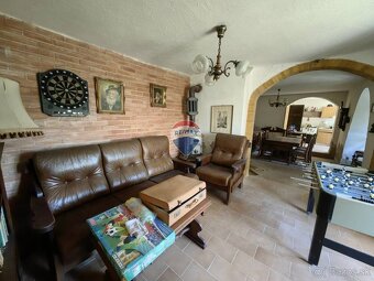 Rodinný dom 3+1 izb. s historickým nádychom, 440m2, Poproč - 6