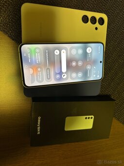 Samsung s24 fe 128gb farba mentová zelená - 6