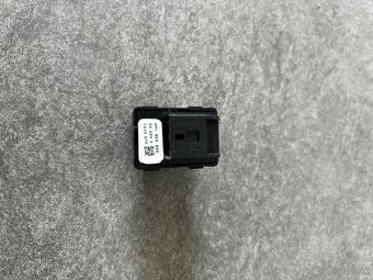 passat b6 tlačítka stahovania okna - 6