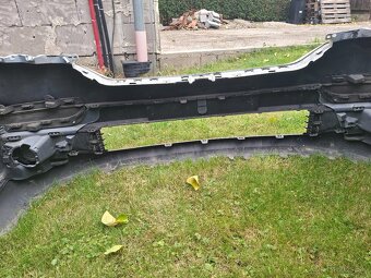 Predám predný nárazník na Fiat Talento - 6