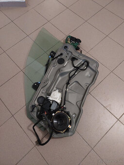 Vw Golf 4 okno plus Sťahovanie - 6