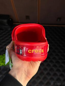 Crocs x Mac Quen šľapky - 6