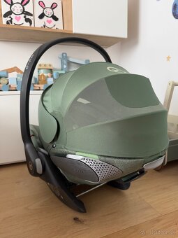 Cybex cloud T plus leaf green - 6