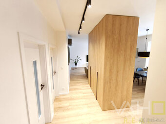 NA PRENÁJOM Exkluzívny 3-izbový byt pri City Aréne – modern - 6