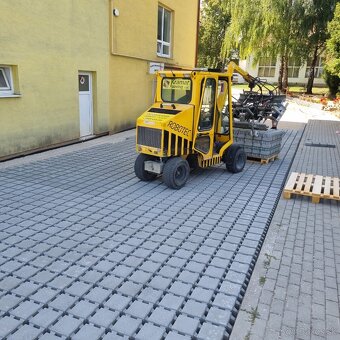 Strojová pokladka/ukladanie zámkovej dlažby TOP - 6