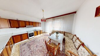 Priestranný rodinný dom – Mýtna Nová Ves - 6